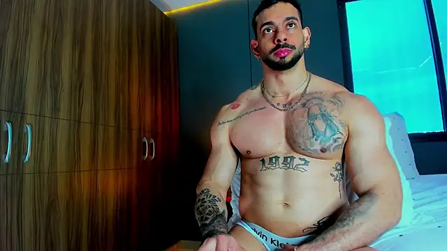 Show modela massimo_visconti na web-kameri