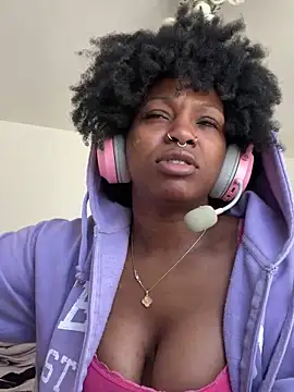 Chatroom XXX en direct de mochamimi