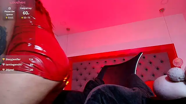 Chat +18 de MirandaSould ao vivo