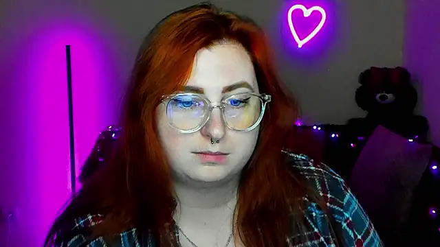 Chat +18 de Alicia_love00 ao vivo