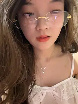 meimei_x Adlı Modelin Canlı XXX Sohbeti