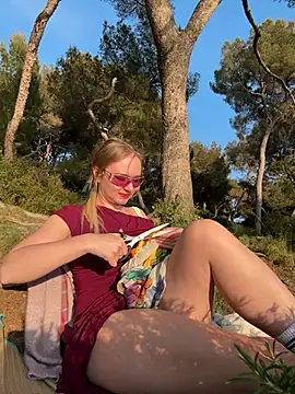 Weettyy Live XXX Chat