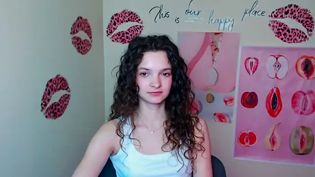 _SusieSu_のライブXXXチャット