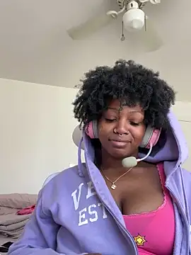 Chat +18 de mochamimi ao vivo