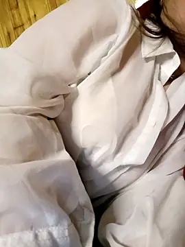 julybe's Webcam Show