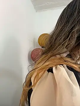 Antonella_Julieta Live XXX-chat