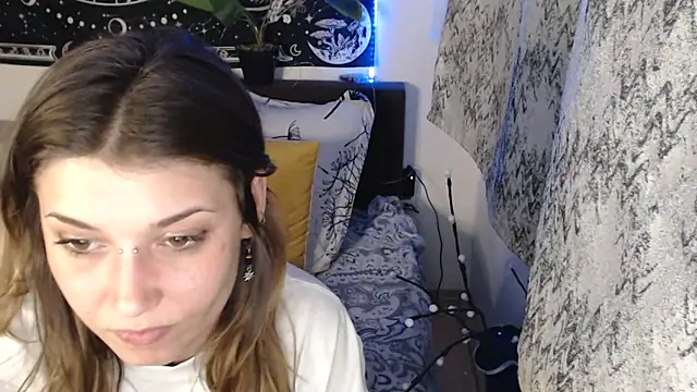 AlienforTwenty Adlı Modelin Web Kamerası Şovu