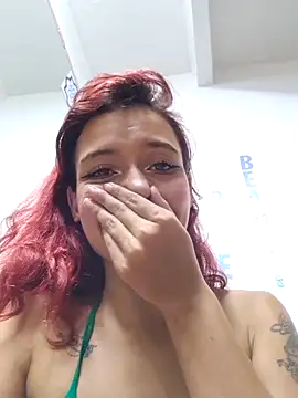 Cherry_Scarlet_'s Live XXX Chat