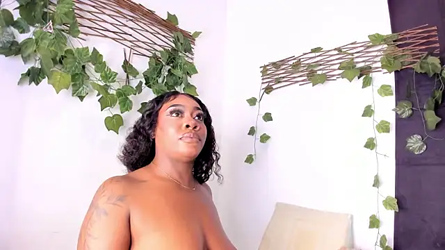 Chatroom XXX en direct de LexiieGrey