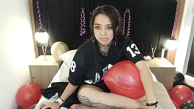 LiaMonroee_: онлайн-секс-чат