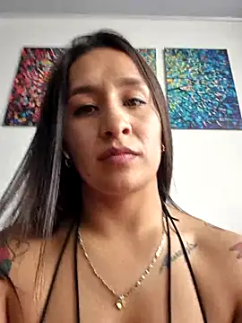 Chatroom XXX en direct de Paola_andrade