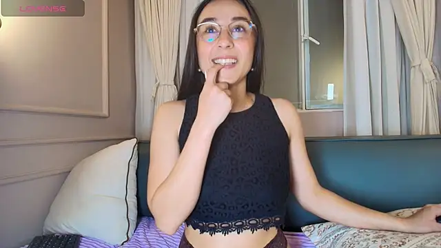 Онлайн чат XXX Dorothy_valerisse