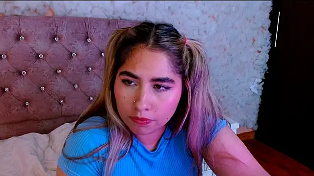 Chat XXX en directo de Sofiazaf_