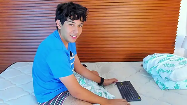 peakk_twiinns Pertunjukan Webcam