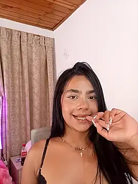 Chatroom XXX en direct de baby-skinnd