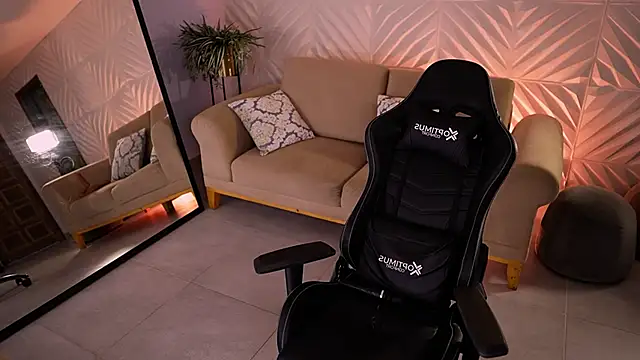 KylaMorrison 即時 XXX 聊天