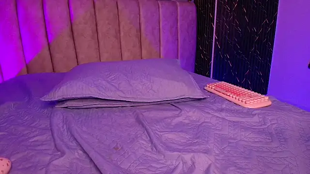 agath_69's Live XXX Chat