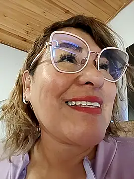 Chat XXX en directo de AlexxiaaMat