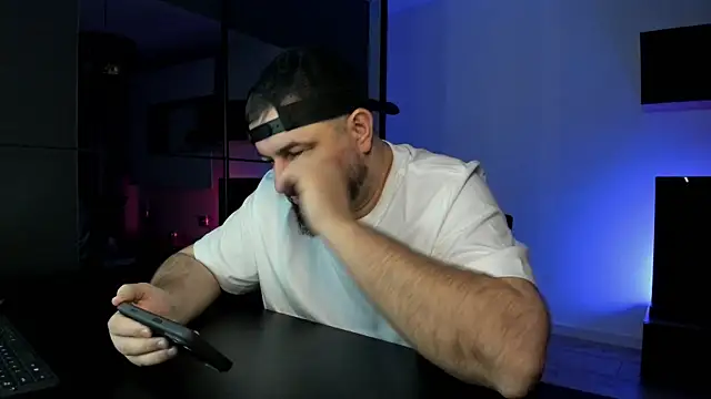 DravenPeak's Live XXX Chat