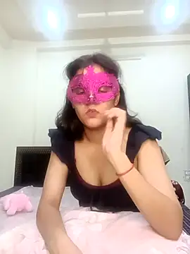 Hottymahi7 Adlı Modelin Web Kamerası Şovu