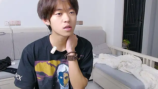 buding-001 在線直播表演