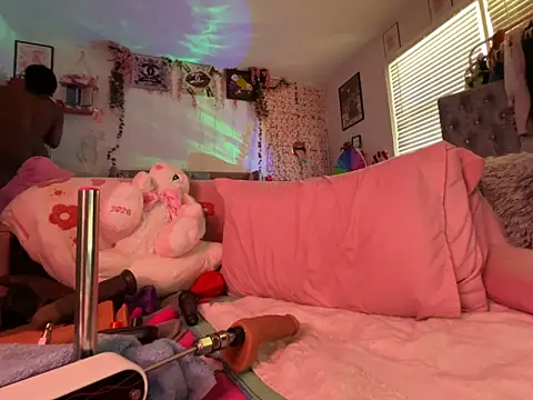 دردشة VixenCapri الجنسية المباشرة