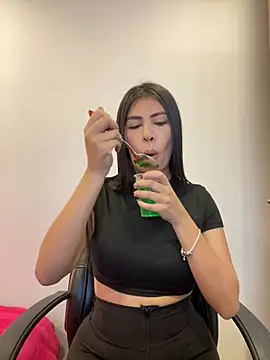 Alanna_atm_ 现场XXX聊天