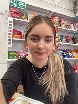 imlindapink 现场XXX聊天