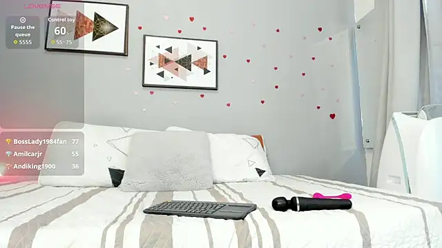 PauleteW10 现场XXX聊天