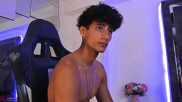 MaxiimoRomano_ Live XXX-Chat