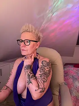 German_Milf 在線直播表演