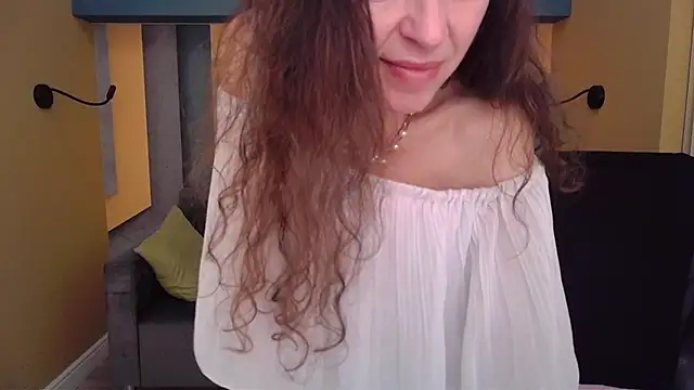 Онлайн чат XXX EllaLong