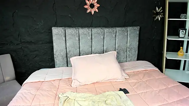 Chat XXX en directo de SophieWolf_