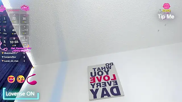 Chat +18 de FoxxTattoo ao vivo