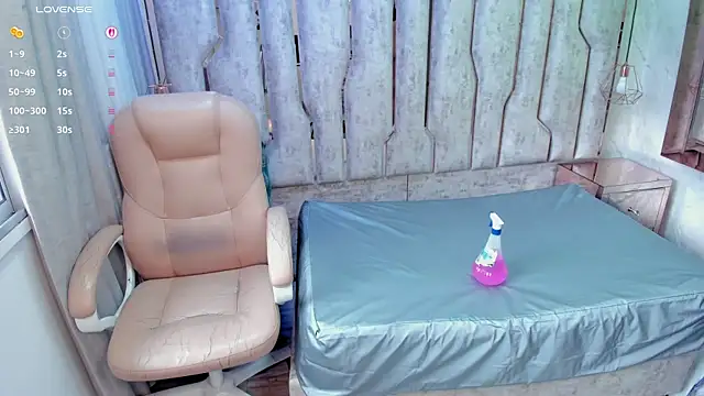 ari_monet: απευθείας συνομιλία ΧΧΧ