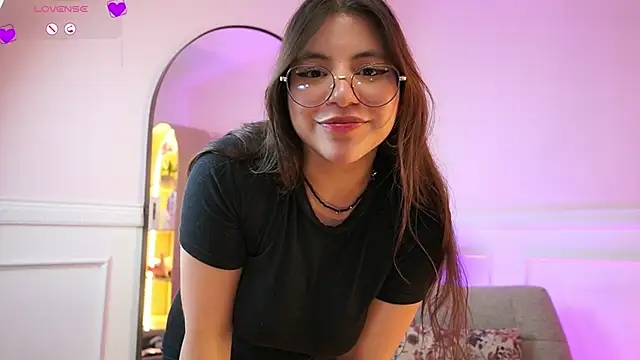 MilaCrave's Live XXX Chat