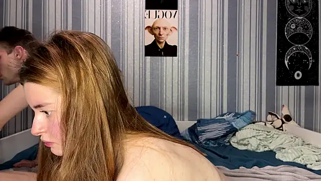 EmiliaCouple Chat XXX live