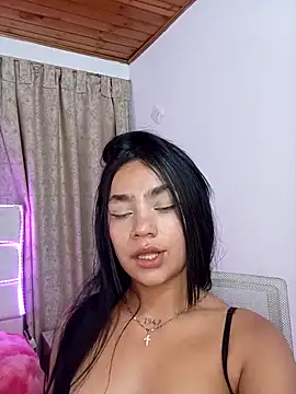 baby-skinnd Live XXX-Chat