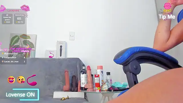 Živý XXX chat FoxxTattoo