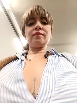 tata_sanz_ Adlı Modelin Canlı XXX Sohbeti