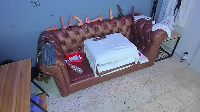 دردشة Kaira_mosse الجنسية المباشرة