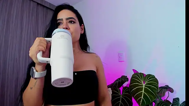 Živý XXX chat Sara_Leblanc