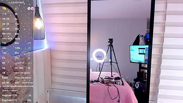 chelsea_bolton_ Live XXX-Chat