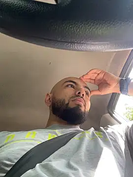 arturguy00 live XXX chat