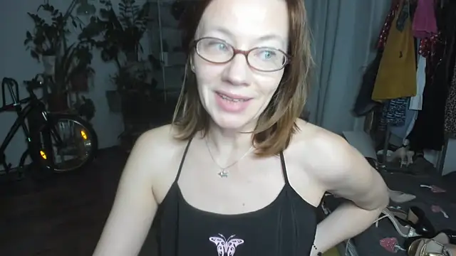 Constancia_pure's Live XXX Chat