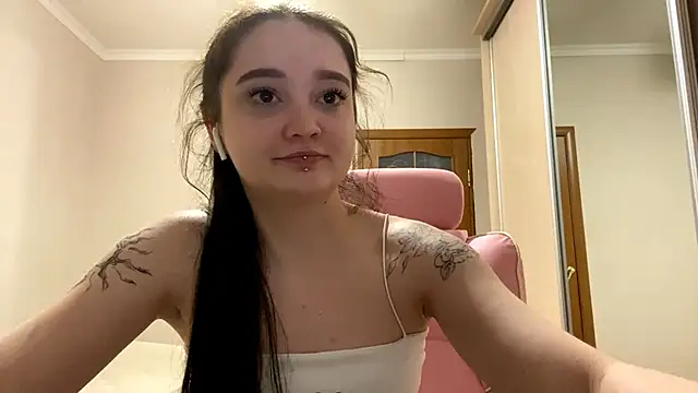 Chat +18 de TrulaPhay ao vivo