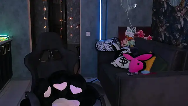 XXX chat uživo modela Blckmirrorr