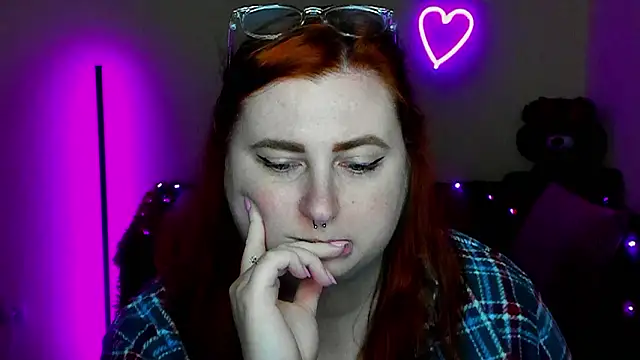 Alicia_love00 élő XXX-chatje