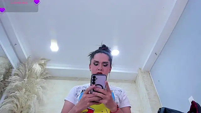 AudreyHayworth's Live XXX Chat