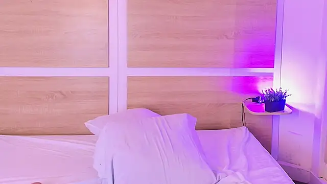 Your_big_ebony_goddness' Live XXX Chat